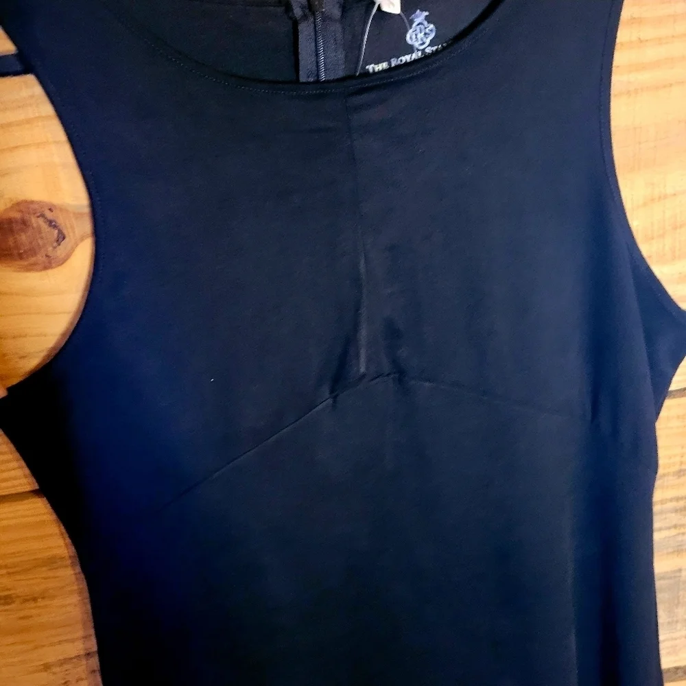 NWT*The Royal Standard*  Lindsey Dress* Black* Sz S